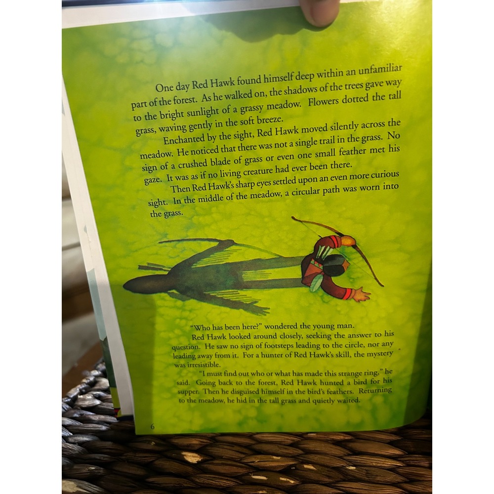 Red Hawk and the Sky Sisters Shawnee Legend Hardcover 1996 Native American Lore - Picture 7 of 8